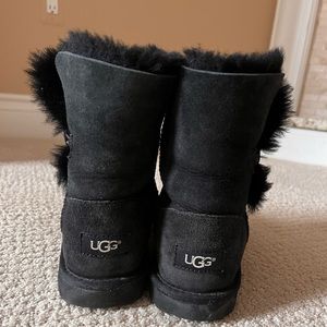 UGG Bailey Button Boots Size 6